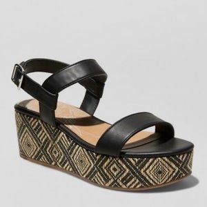 DV Dolce Vita Brynn platform Sandals